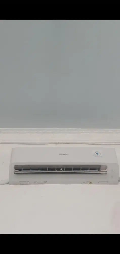 Sharp 1 PK kondisi bagus