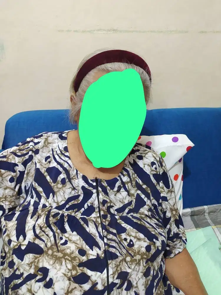 JAGA LANSIA sekaligus ART di rumah.