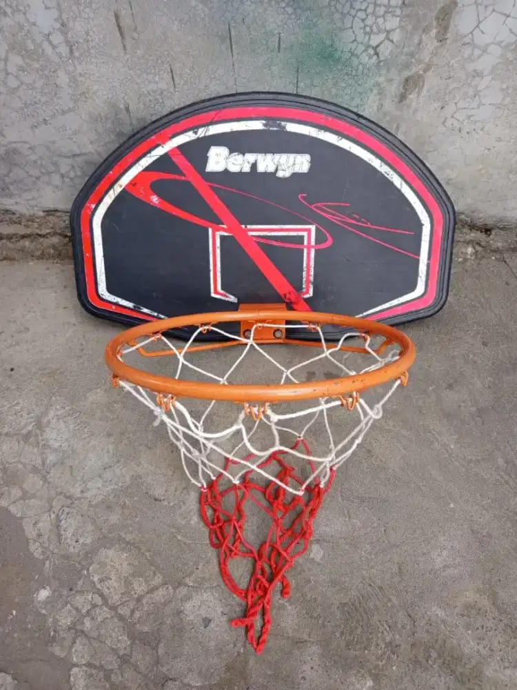 Backboard dan Ring Basket Berwyn Ukuran Dewasa/Court Size