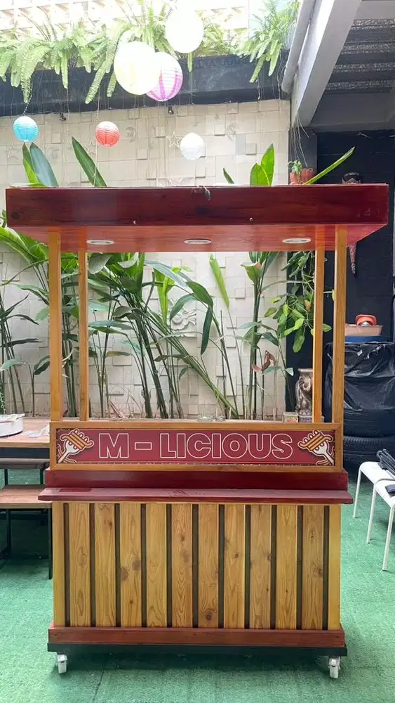 Booth / Gerobak Usaha Makanan Siap Pakai - Second Kondisi Mulus