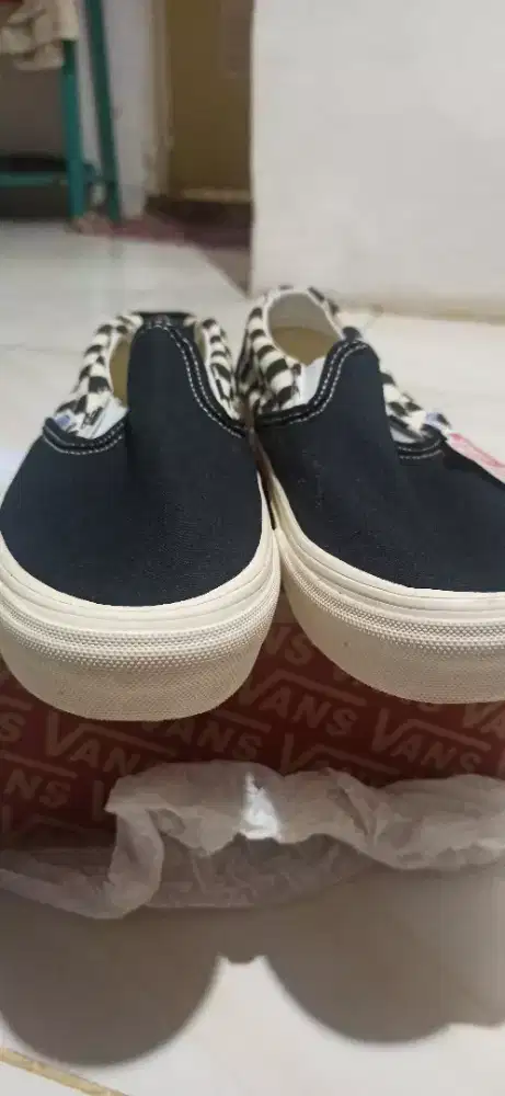 Vans classic slip on