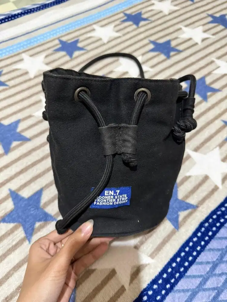 Preloved Tas Selempang