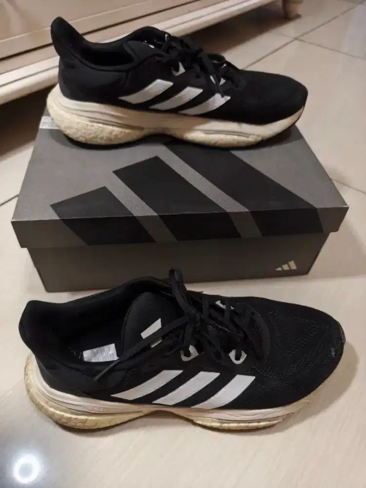 Sepatu Running Adidas solarglide 6