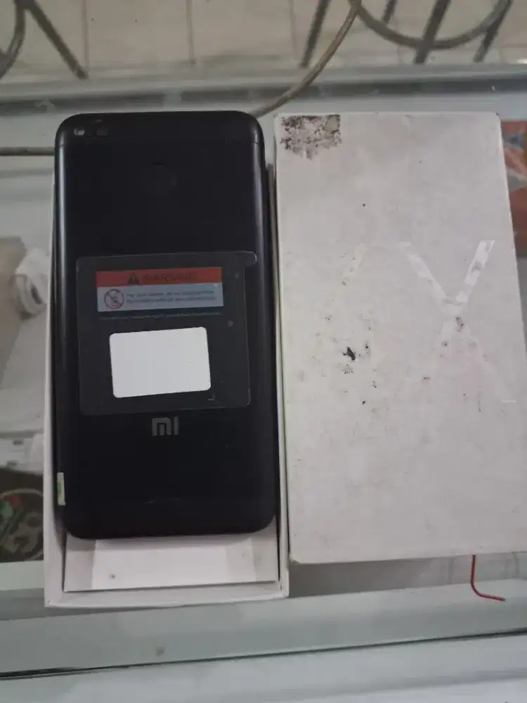 Murah xiaomi Redmi 4x 2/32 lkp mulus normal