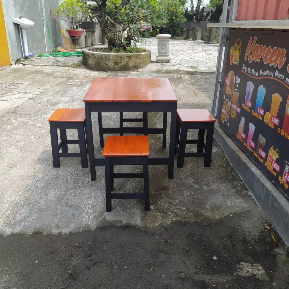 Meja kursi warung
