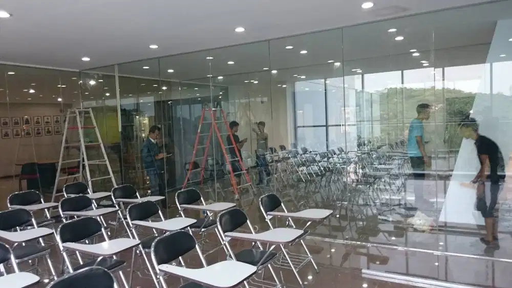 PEMASANGAN SEKAT PARTISI KANTOR