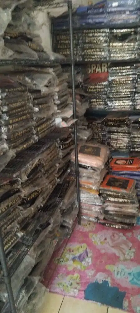 Kerudung segi empat umama