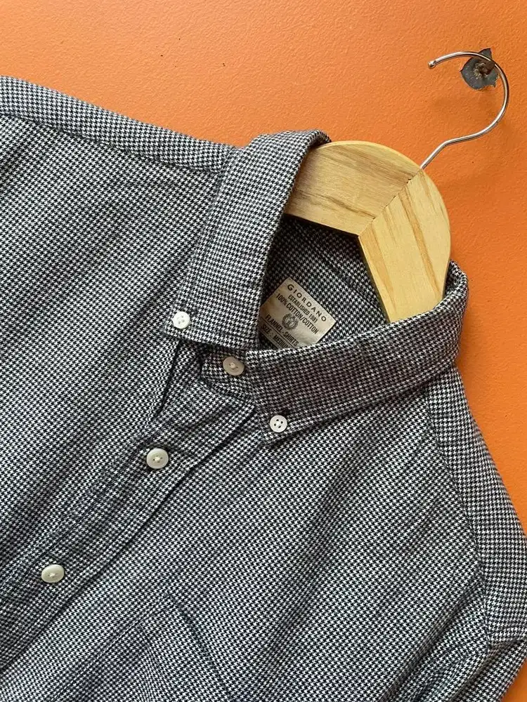 Kemeja Giordano Navy White Motif