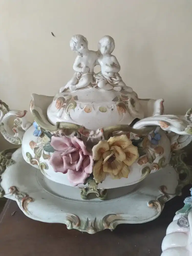 PAJANGAN MEJA BAHAN KERAMIK