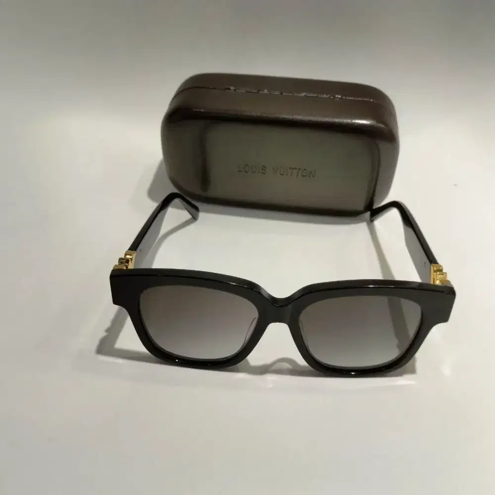 Louis Vuitton LV-GO14 sunglasses kacamata