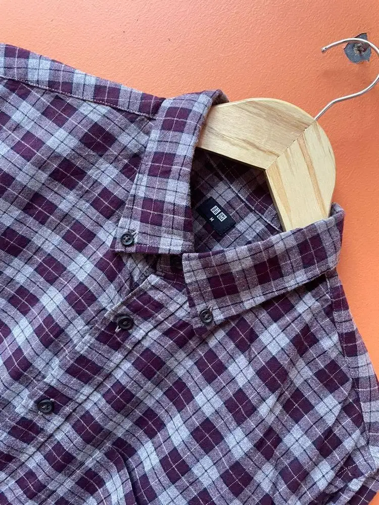 Kemeja Uniqlo Old Purple and Gray