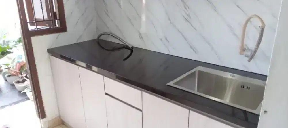 Top meja granit & quadra