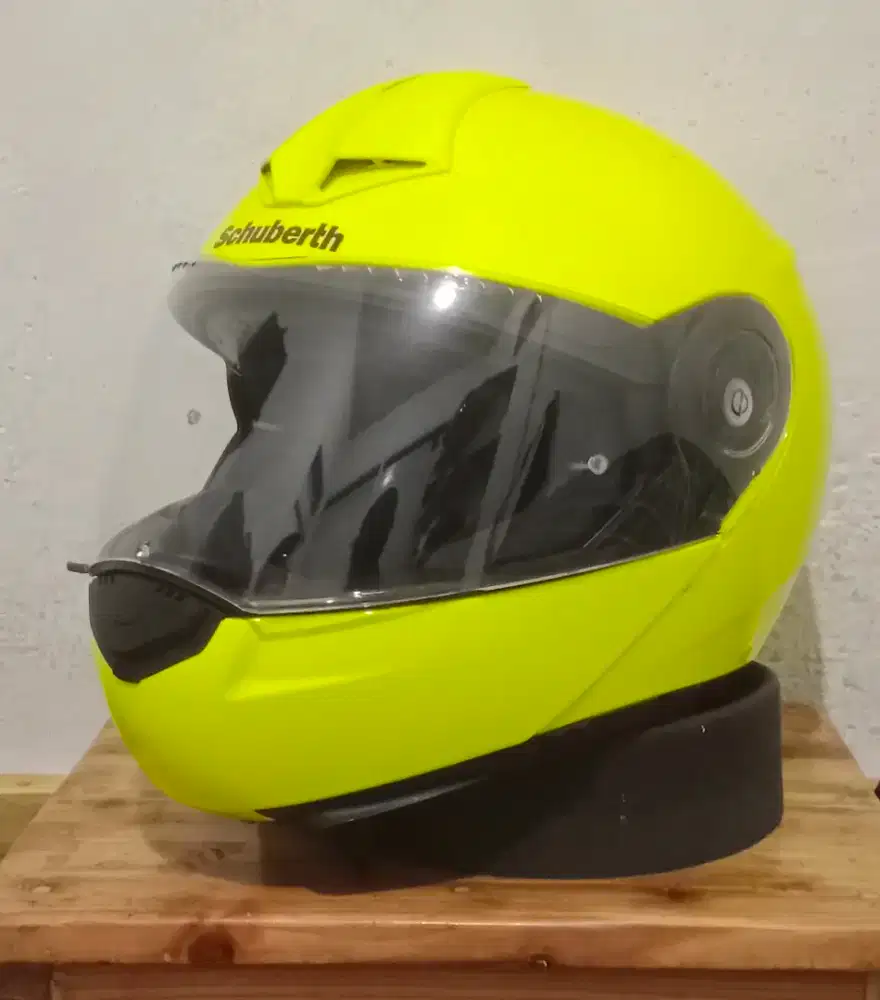 Schuberth C3 Pro Fluo Yellow Modular Helm