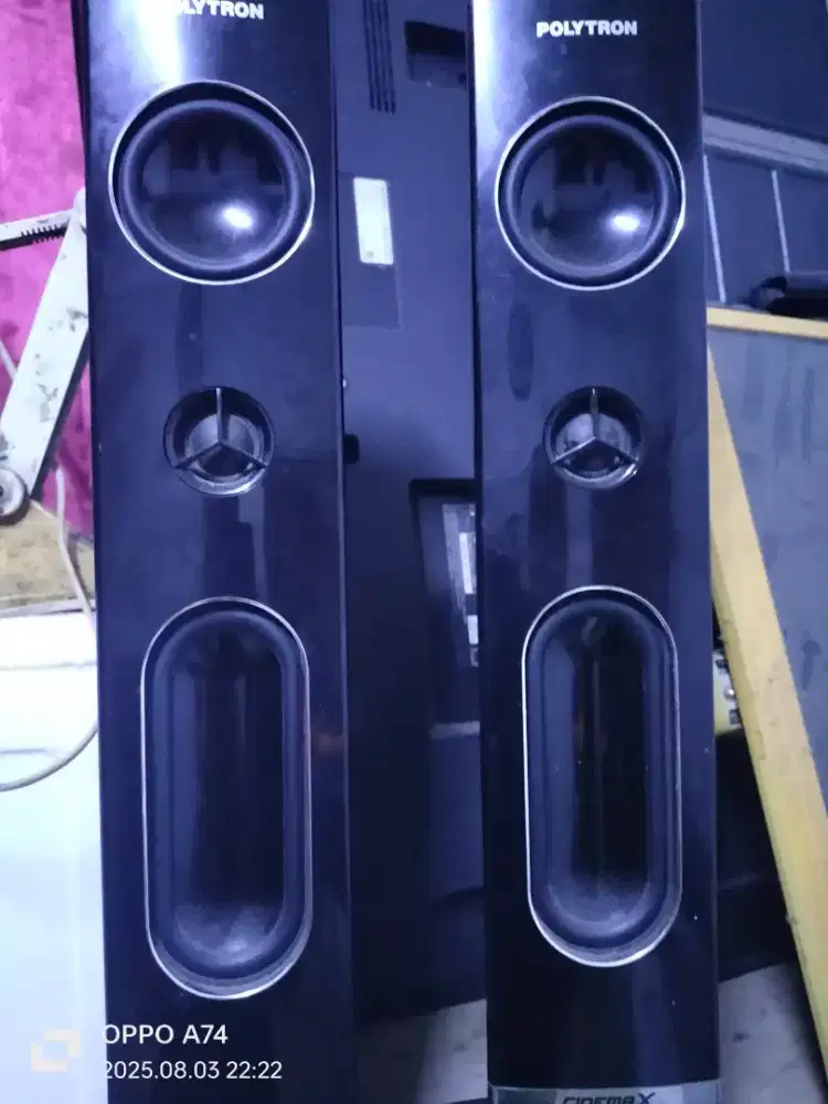 Speker tv Polytron tower kondisi mulus dan baik