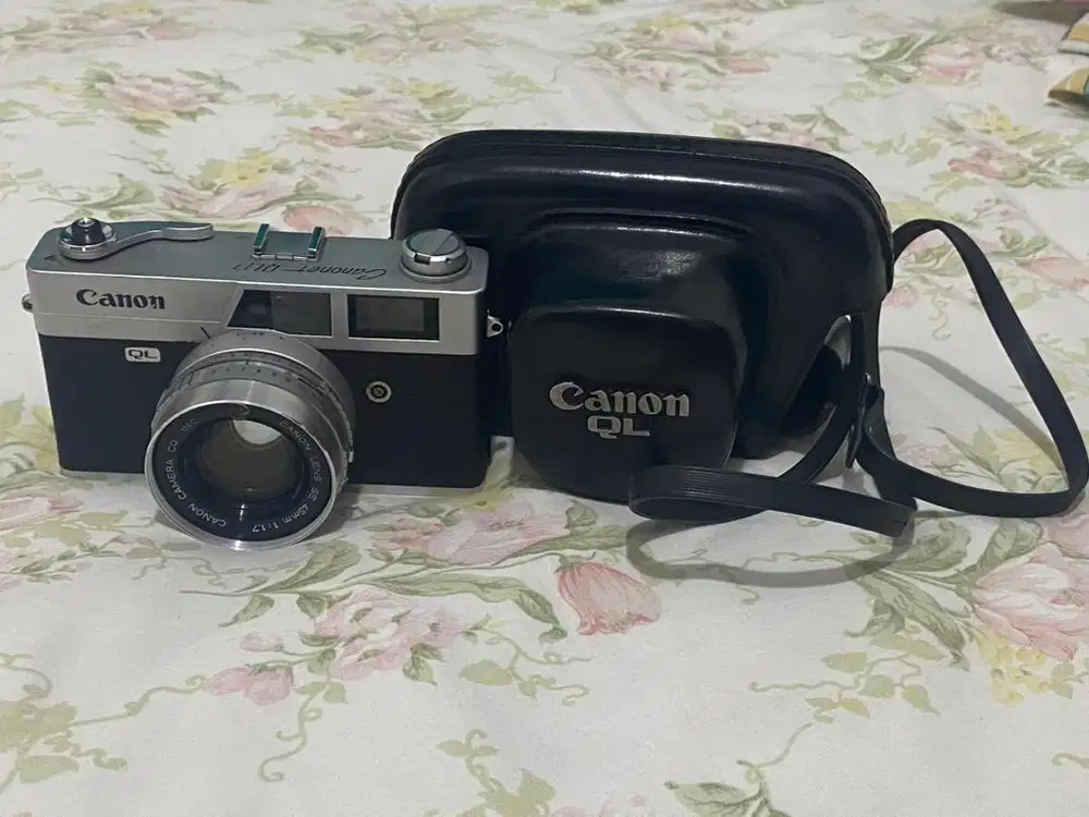 Canon Canonet QL17