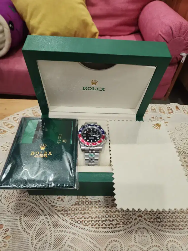 Jam tangan Rolex GMT Master II