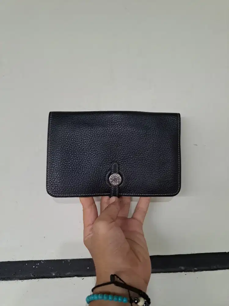 Dompet second kremes