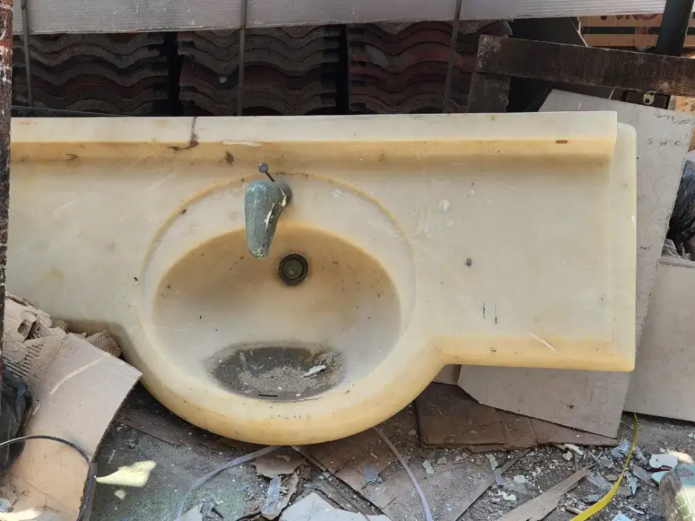 Wastafel Besar uk. 1.5 meter