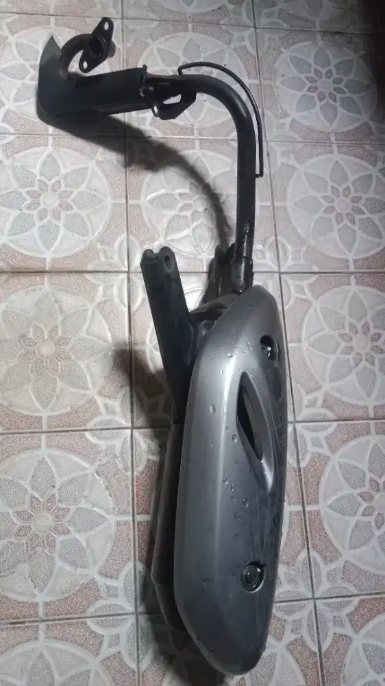 Knalpot original scopy