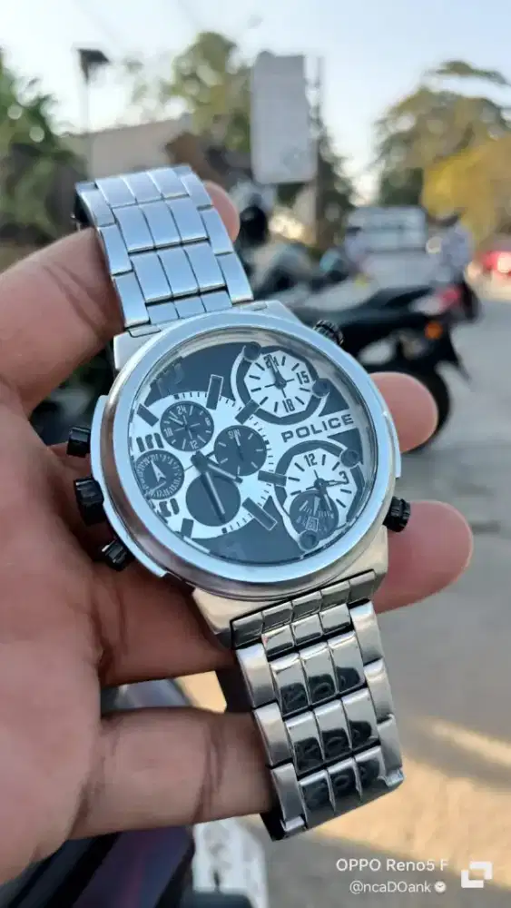 Dijual jam tangan POLICE original