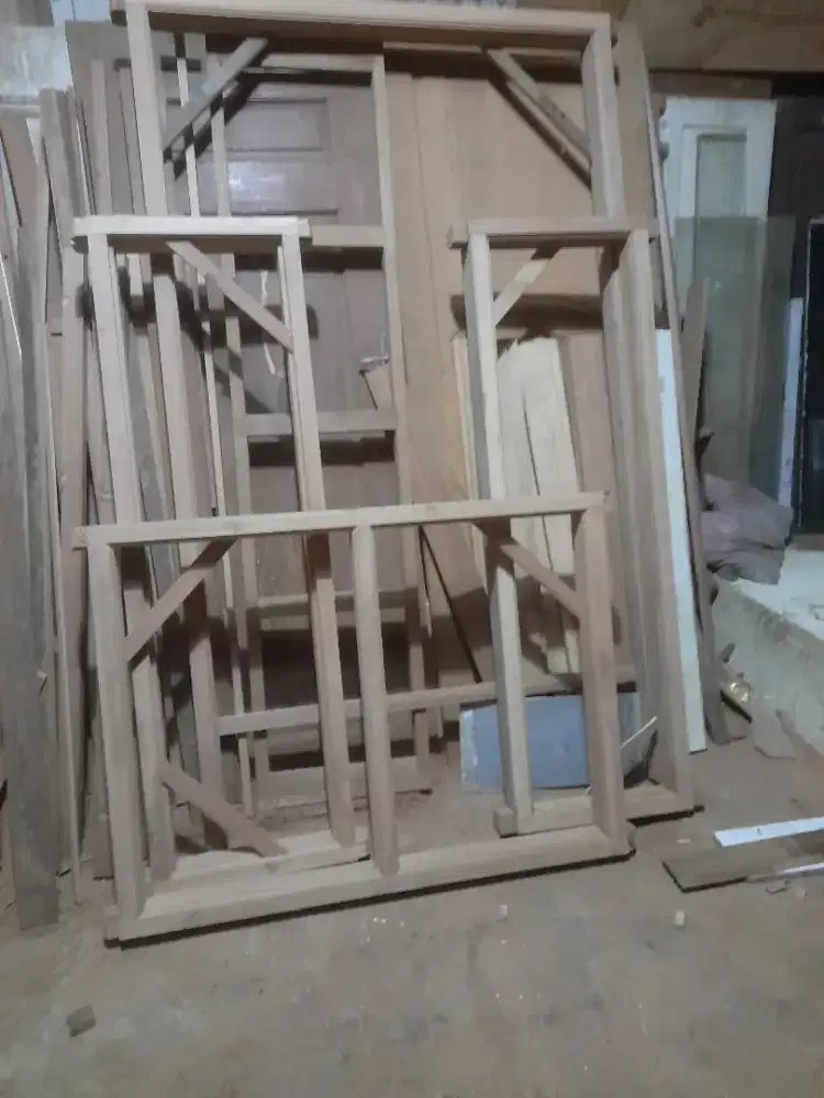 Kunsen pintu/jendela kayu