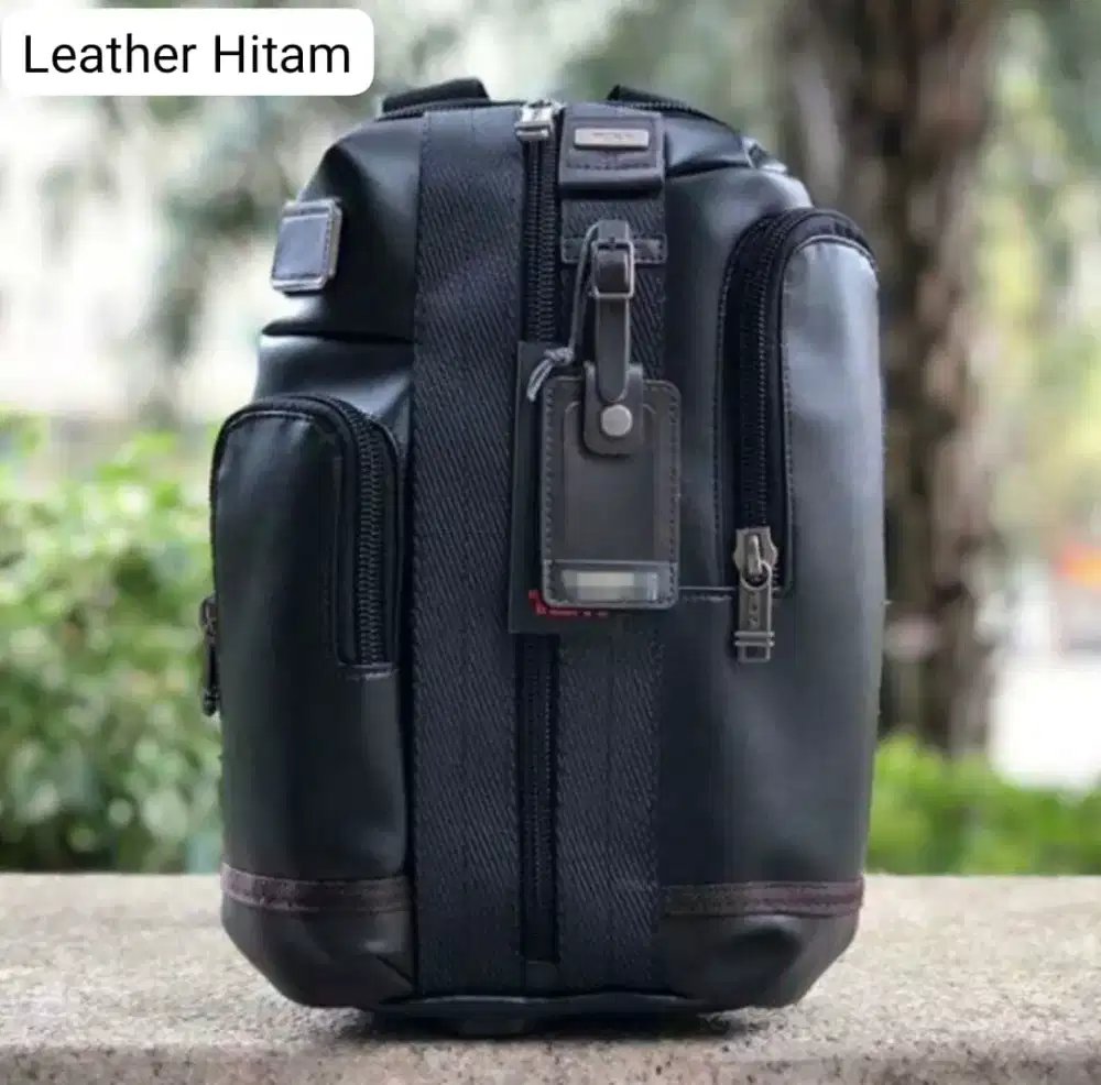 Tas Tumi Men Saratoga Slingbag Selempang Leather Black Hitam
