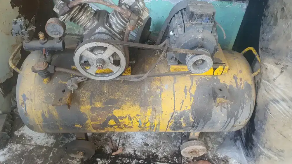 Compressor 2 piston - dinamo 1pk (tanpa capasitor), Tangki 80ltr