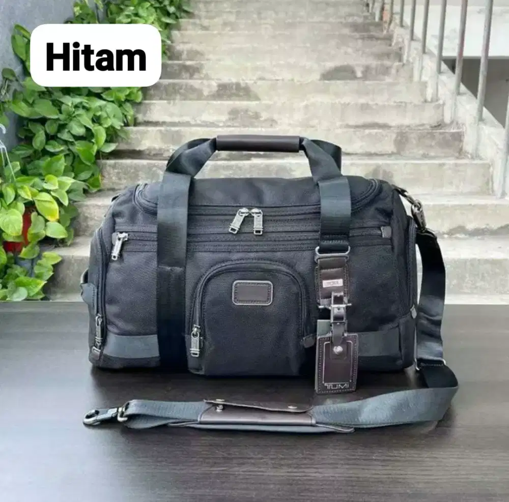 Tas Tumi Travel Gym Maxweel Duffel Hitam or Biru