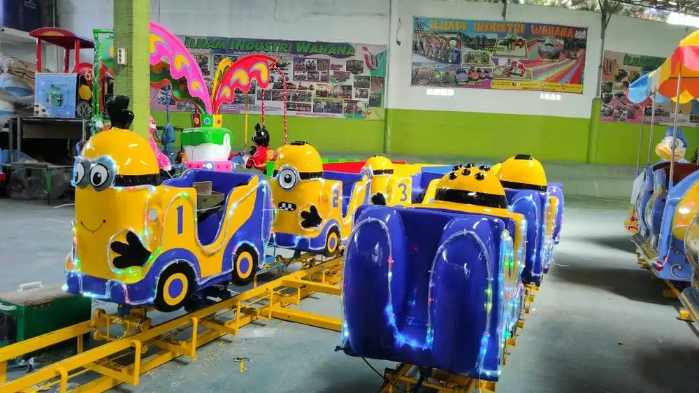 PROMO odong kereta lantai minion isi 6 fiber
