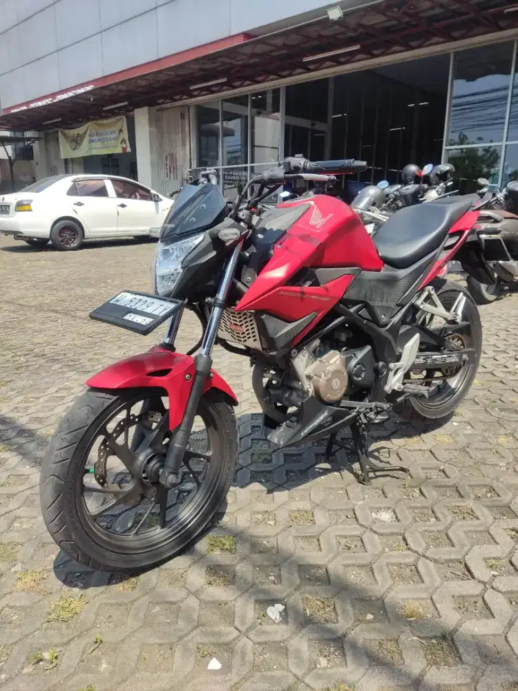 CB150R STREETFIRE 2019