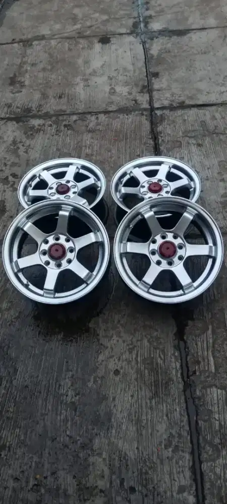 R  14 te 37 (4x100/114)