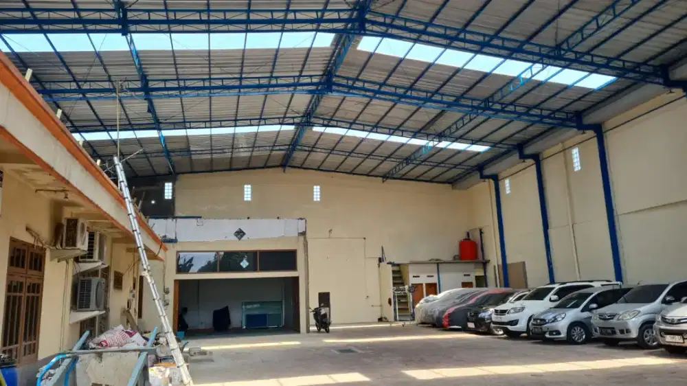 Disewakan Gudang siap pakai lb 600m akses cold diesel