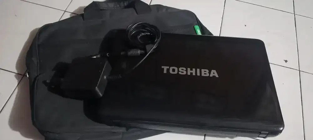 Laptop Toshiba core i3
