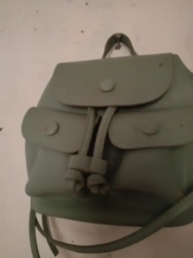 Tas punggung kecil MINISO