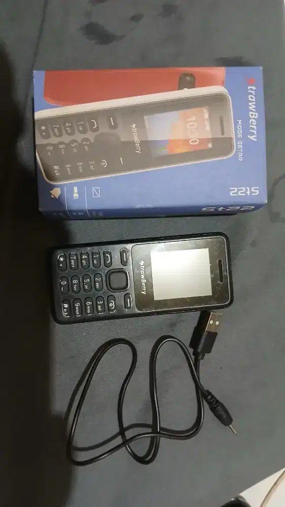 Hp model jadul strawberry masih normal