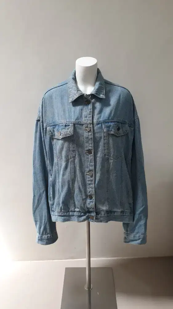 Jaket oversized brand mewah