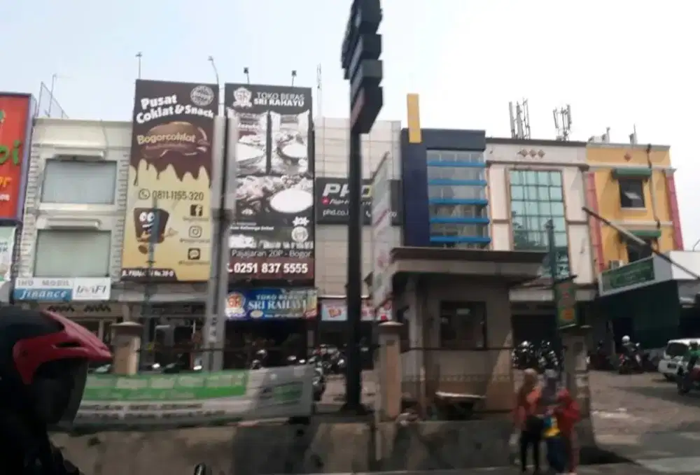 Ruko Jalan Utama Pajajaran lt 196