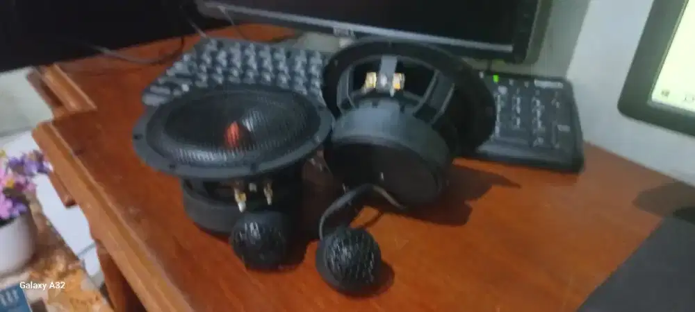 Speaker reverb acoustic f51