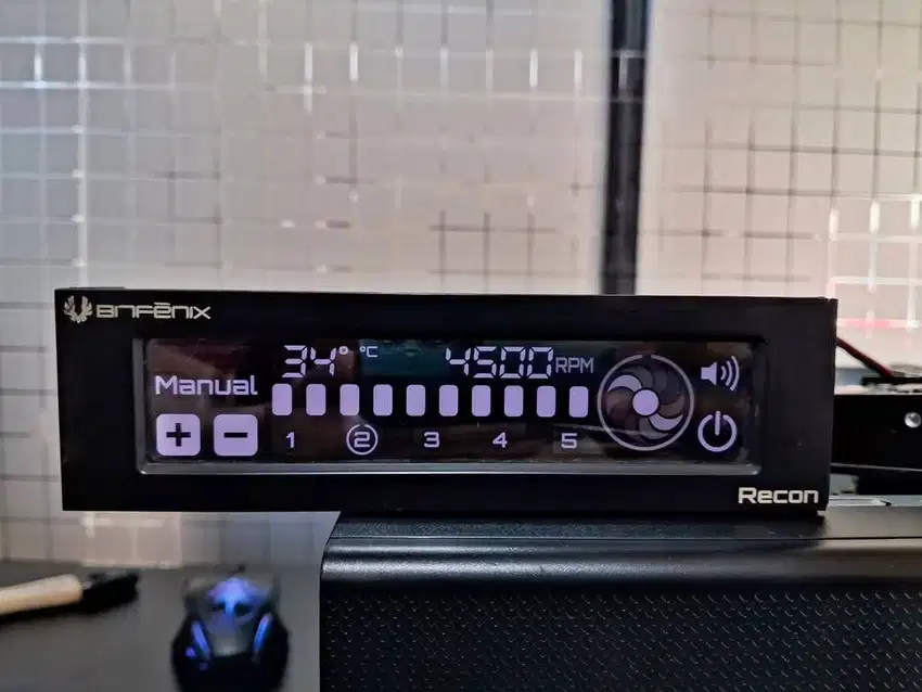 Bitfenix Recon Fan Controller (5 channels)