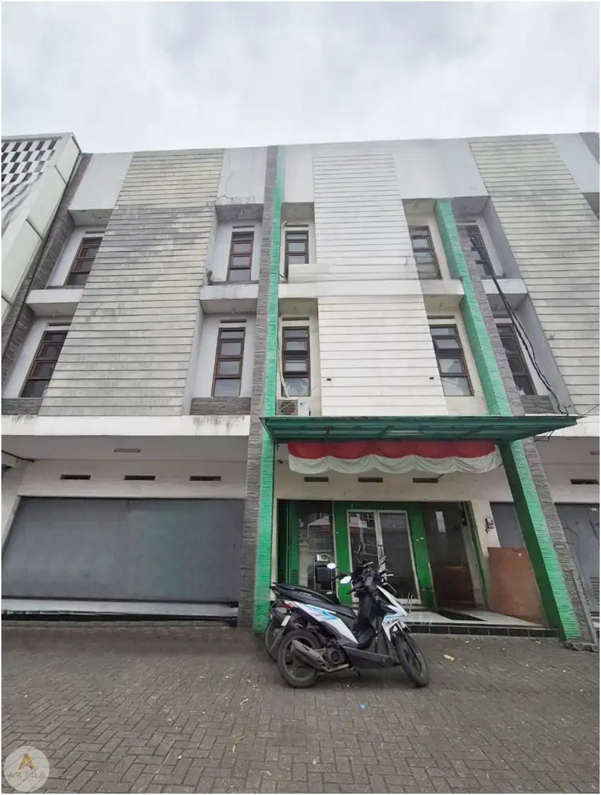 Ruko 3 Lantai di Mainroad Batununggal Indah