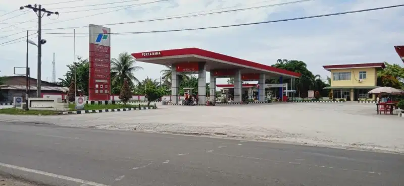 Spbu di jalan lintas  medan tebing tinggi