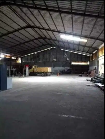 dijual gudang di tangerang 3300m2 ,2 lantai,strategis,kode jf/jm