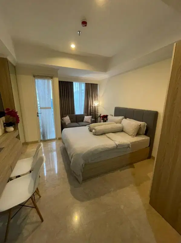 Sewa Apartemen Menteng Park Studio besar Full Furnish bersih dan mewah