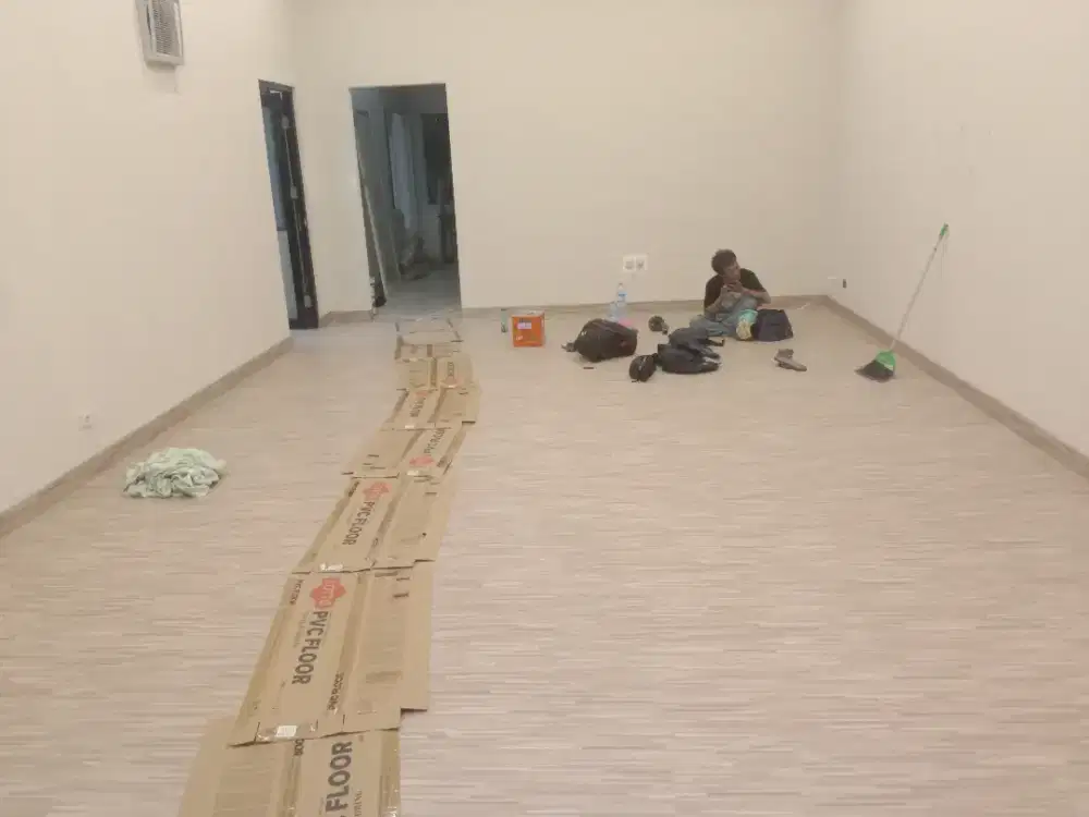 Jasa pasang vinil dan SPC dll