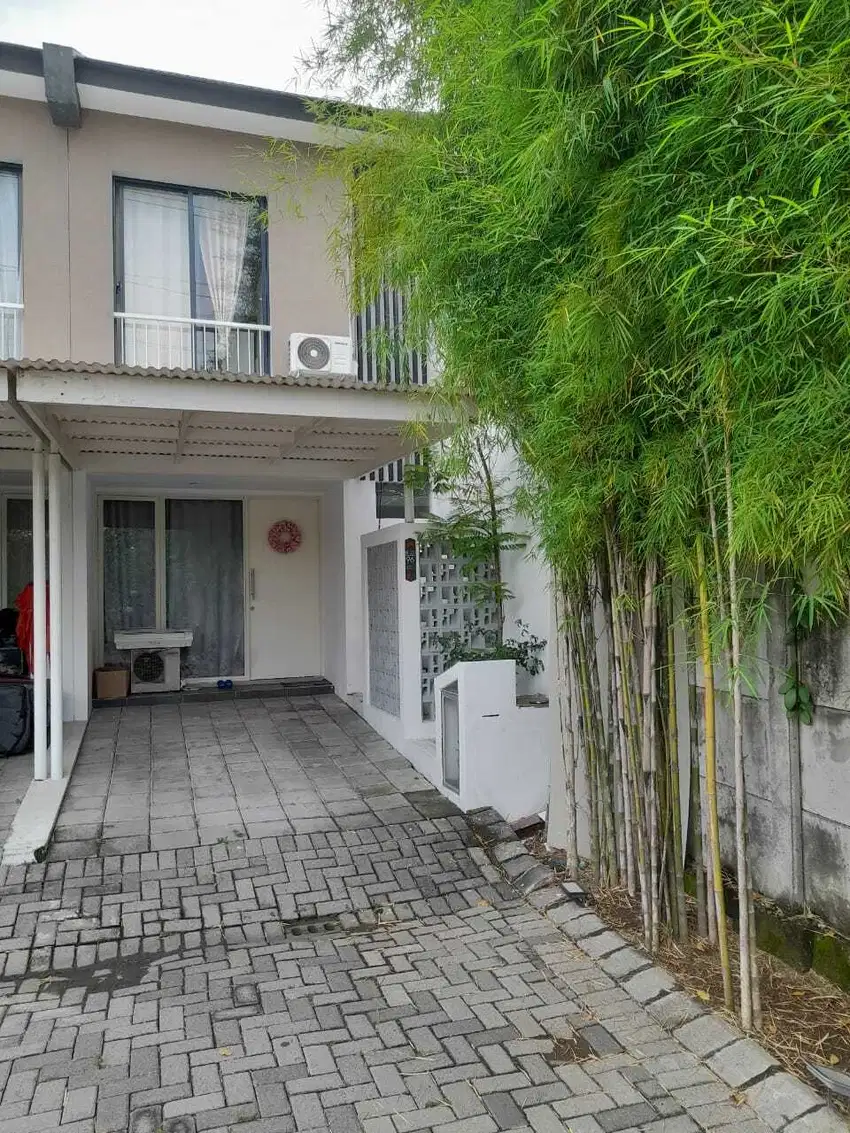 Dijual Rumah Murah Dua Lantai di Royal Residence Wiyung Surabaya