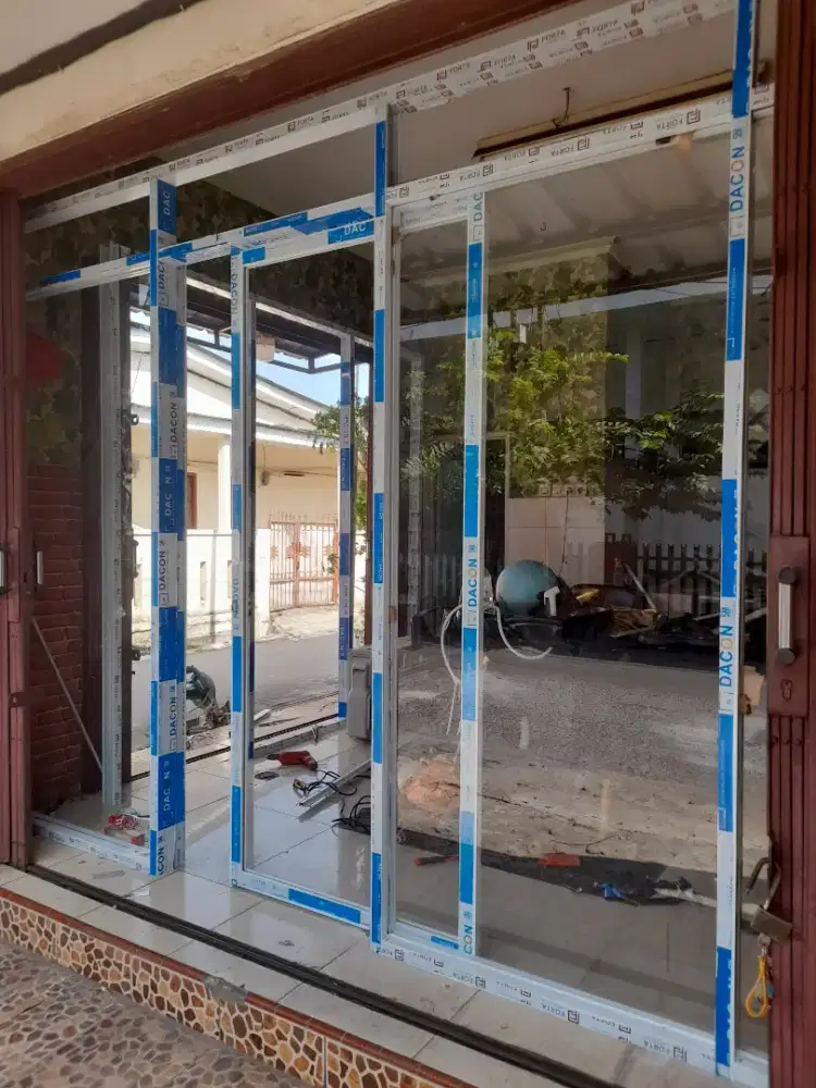 Partisi sekat Alumunium