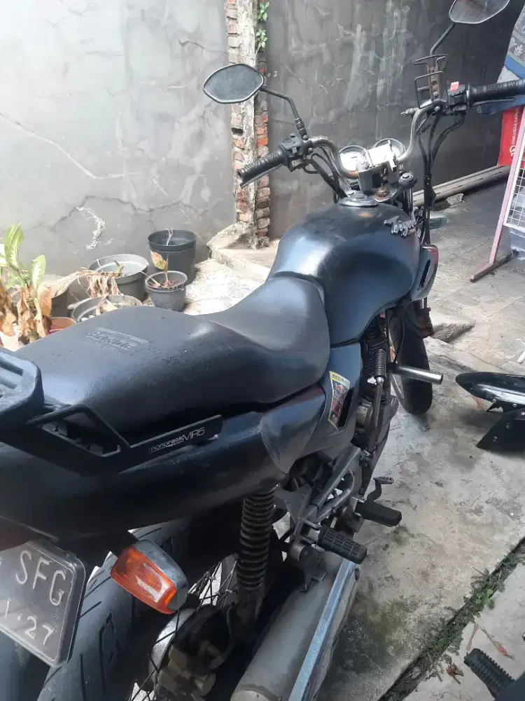 Honda Tiger 2000 (Tiger Lama)