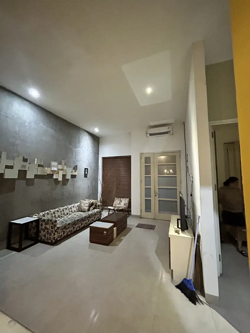 DISEWAKAN RUMAH DI MEADOW GREEN LIPPO CIKARANG FURNISH