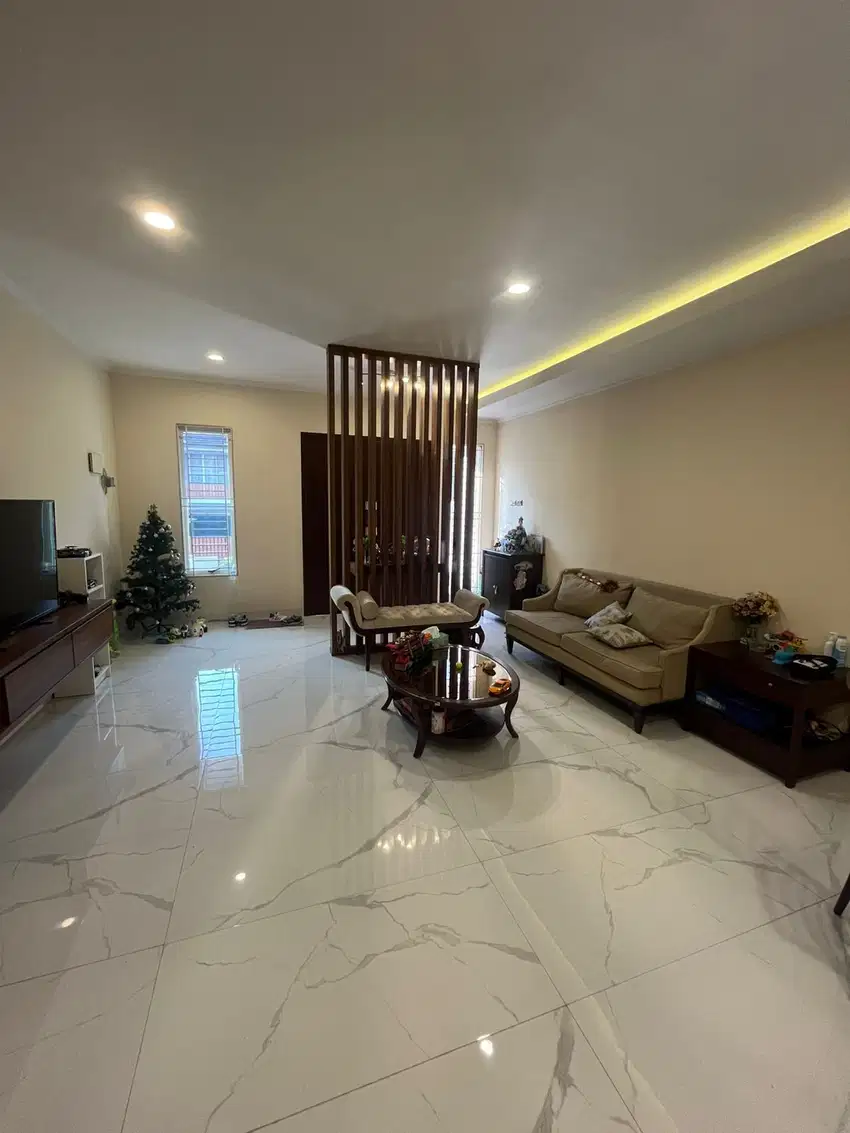 DISEWAKAN CEPAT RUMAH DI PIK