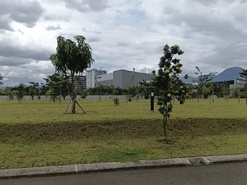 Jual TANAH kavling Tepat Seberang Summarecon Mall Bandung